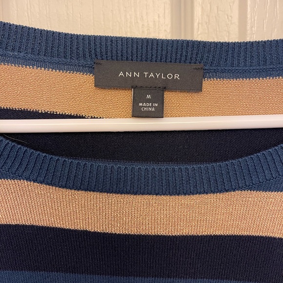 NWOT Ann Taylor sweater - Picture 2 of 4